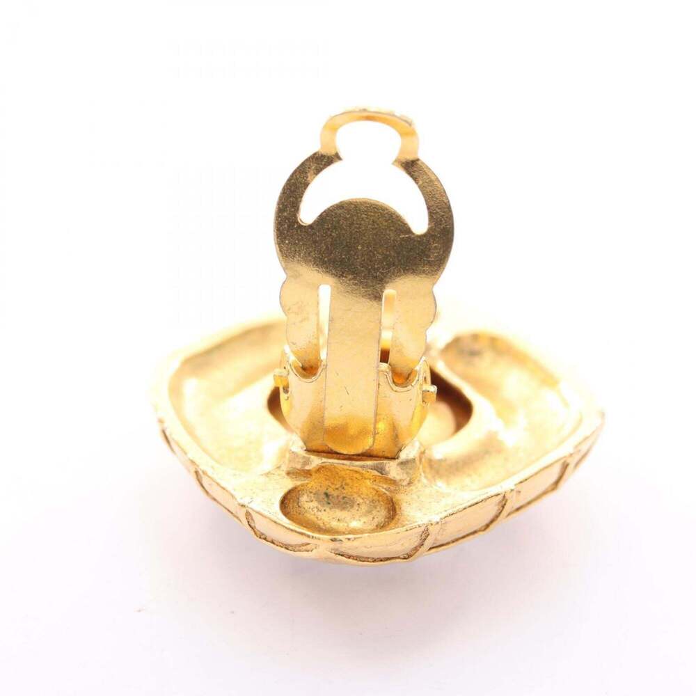 CHANEL White Earrings - Picture 5 of 6